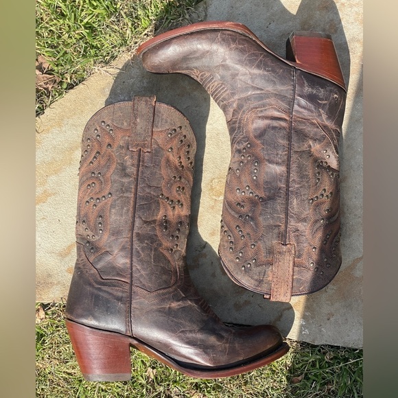 ✨️Dan Post Leather Riveted Cowboy Boots! - Picture 6 of 14